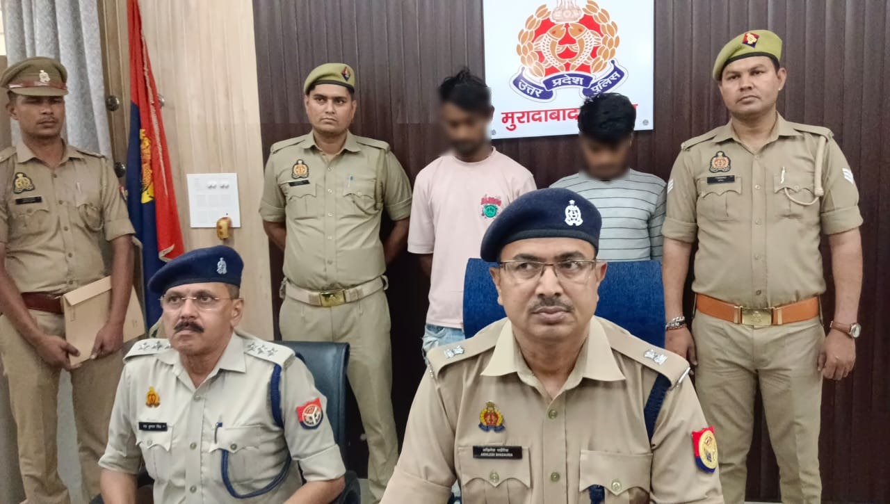 UP News: कटघर पुलिस द्वारा ग्राम जैतिया सादुल्लापुर में स्थित जन सेवा केन्द्र में हुई चोरी की घटना के दो आरोपी किए गिरफ्तार