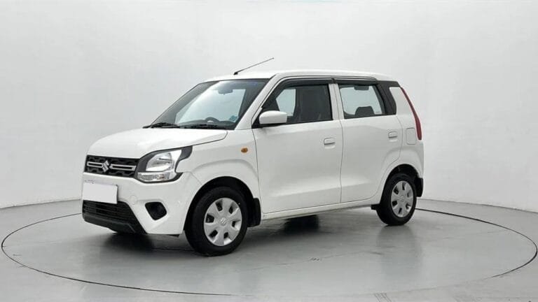 इतनी सी कीमत में घर के आँगन में खड़ी करे Maruti की बहुचर्चित कार आधुनिक फीचर्स और VIP डिजाइन