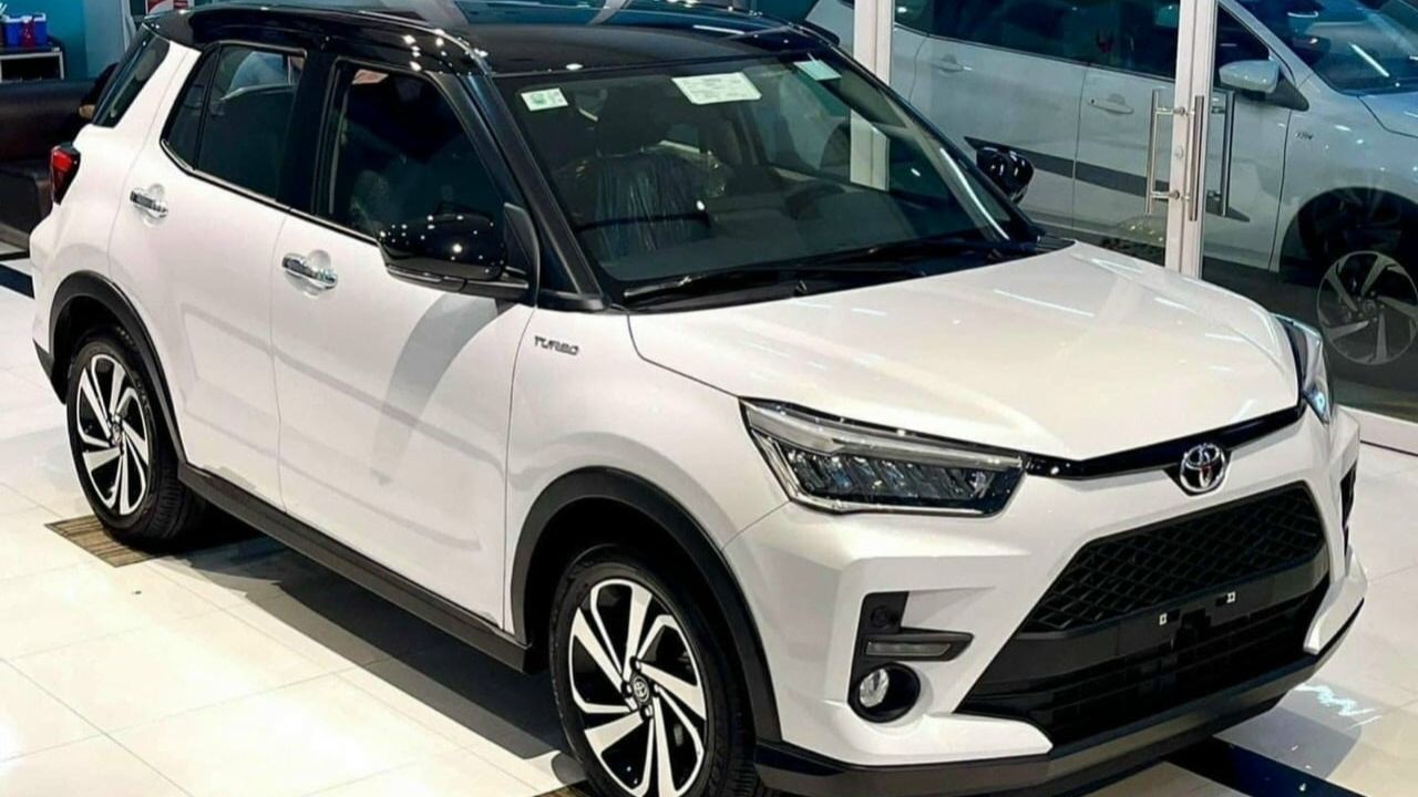 Creta का गुन्तारा बिगाड़ देगी Toyota की ब्रांडेड कार कम कीमत में लग्जरी फीचर्स के साथ दनदनाता माइलेज