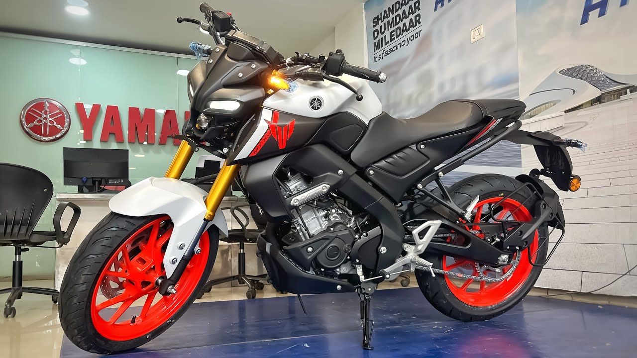 सिर्फ 40 हज़ार में खरीदने पापा भी मना नहीं करेंगे Yamaha की धांसू स्पोर्ट बाइक एडवांस फीचर्स के साथ डेशिंग लुक