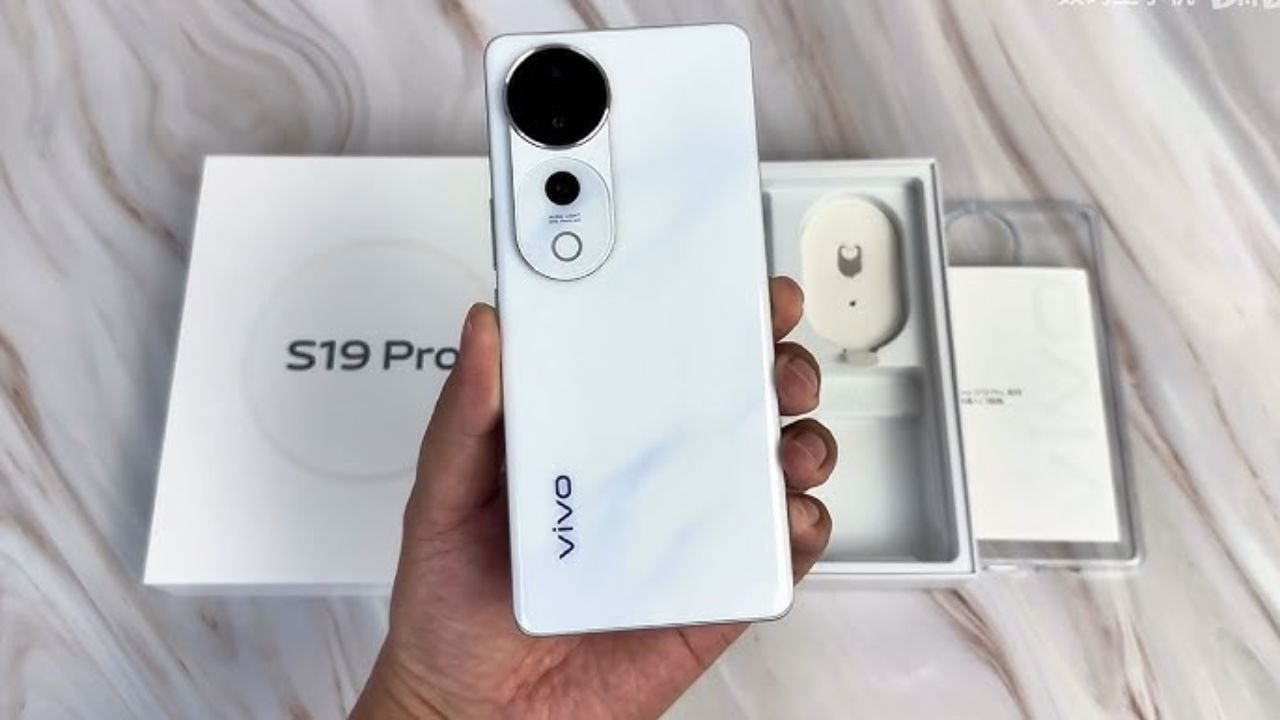OnePlus के तोते उड़ाने आ रहा Vivo का शानदार स्मार्टफोन अमेजिंग कैमरे के साथ मिलेंगी धाकड़ बैटरी
